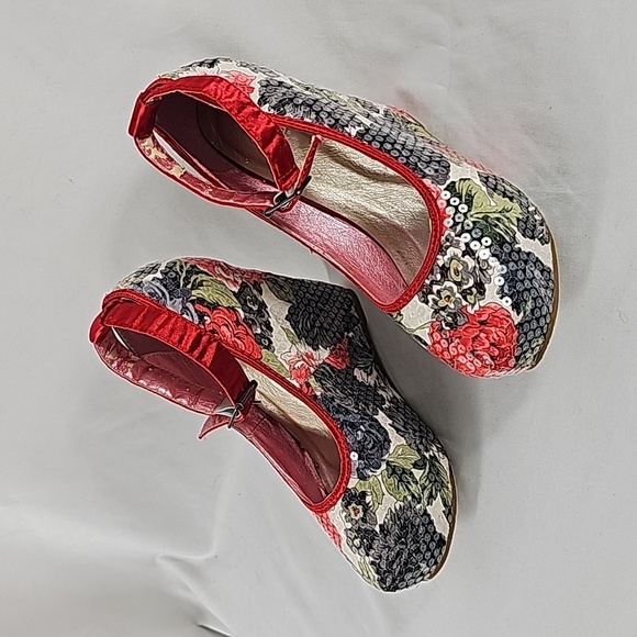 Platform Shoes - Picture 1 of 9